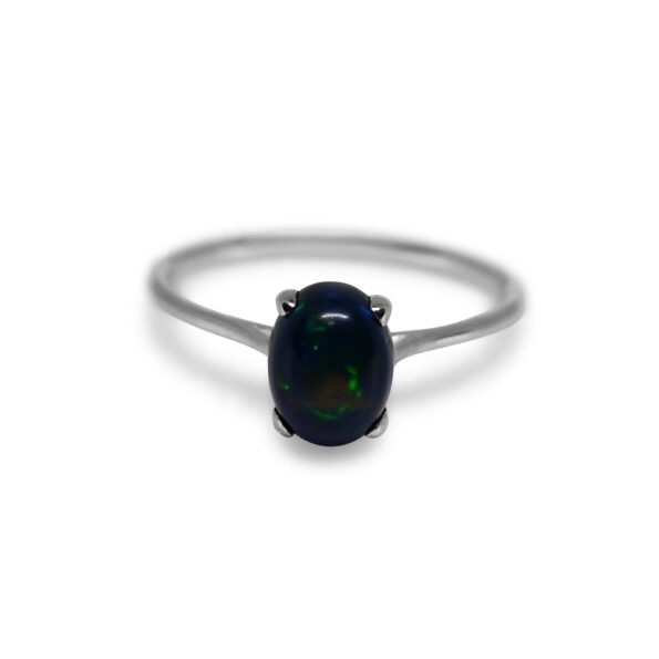 Black Opal – Silver (Oval Cut)