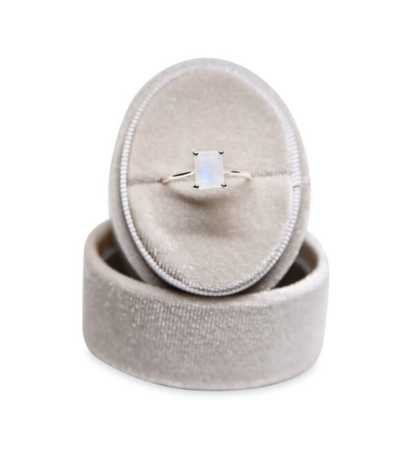 Moonstone – Silver (box)