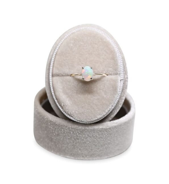 White Opal – Silver (box)